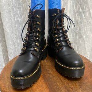 Dr.Martens Leona Women’s Vintage Smooth Leather Heeled Boots 7